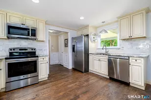162 Killian Ave, Trumbull, CT 06611 - Photo 7