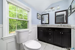 162 Killian Ave, Trumbull, CT 06611 - Photo 13