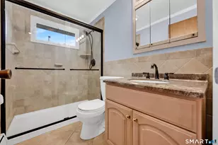 37 Camden St, New Britain, CT 06051 - Photo 17