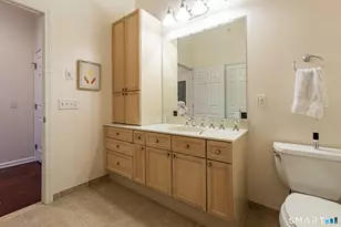 1 King Philip Dr, West Hartford, CT 06117 - Photo 17