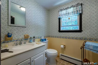 1472 Hartford Turnpike, North Haven, CT 06473 - Photo 17