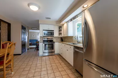 1472 Hartford Turnpike, North Haven, CT 06473 - Photo 11