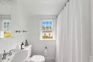 243 Eastlawn St, Fairfield, CT 06824 - Photo 23