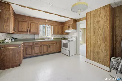 41 Jefferson Avenue, Danbury, CT 06810 - Photo 15