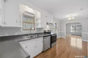 456 Elm St, Windsor Locks, CT 06096 - Photo 5
