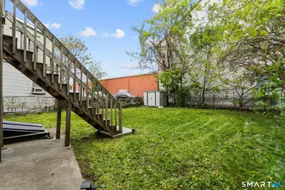 651 Iranistan Avenue, Bridgeport, CT 06605 - Photo 15