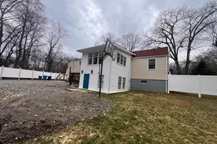 556 Pepper St, Monroe, CT 06468 - Photo 3