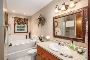 3 Poe Pl, Shelton, CT 06484 - Photo 11