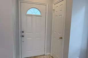 31 High St, East Hartford, CT 06118 - Photo 11