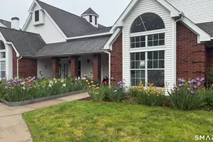31 High St, East Hartford, CT 06118 - Photo 3