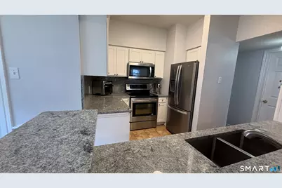 31 High Street #9102, East Hartford, CT 06118 - Photo 15