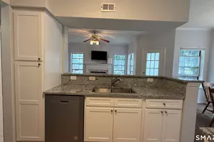 31 High St, East Hartford, CT 06118 - Photo 17