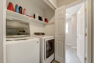 41 Marina Ct, Meriden, CT 06451 - Photo 11