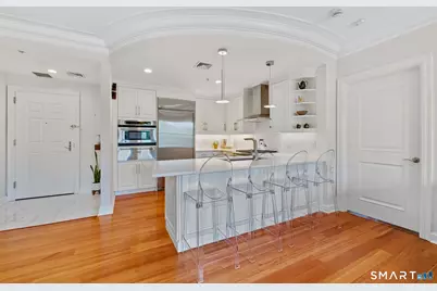 85 Memorial Road #205, West Hartford, CT 06107 - Photo 3