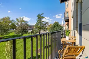 85 Memorial Rd, West Hartford, CT 06107 - Photo 15
