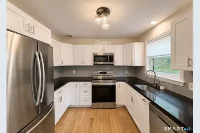 805 Lake Vista Drive #805, East Hampton, CT 06424 - Photo 13