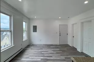 20 Coe St, Waterbury, CT 06704 - Photo 11