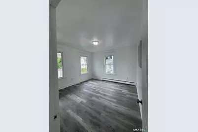 20 Coe Street, Waterbury, CT 06704 - Photo 7