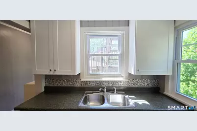 40 Maple Grove Avenue, Norwich, CT 06360 - Photo 5