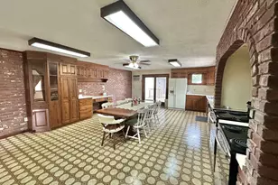 232 Lakeside Blvd E, Waterbury, CT 06708 - Photo 9