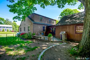 22 Elizabeth St, Trumbull, CT 06611 - Photo 25