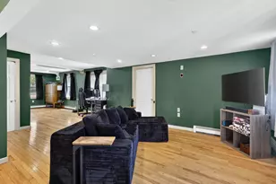 13 Oak St, Groton, CT 06340 - Photo 9