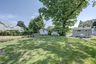 43 Raynor St, Southington, CT 06489 - Photo 35