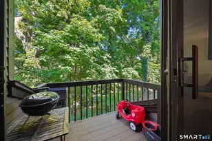 115 Fillow St, Norwalk, CT 06850 - Photo 7
