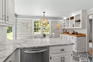 139 Craigemore Cir, Avon, CT 06001 - Photo 13
