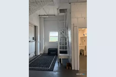 33 Hull Street #4th floor, Shelton, CT 06484 - Photo 17
