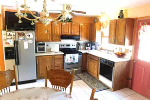 28 Rayo Dr, Shelton, CT 06484 - Photo 11