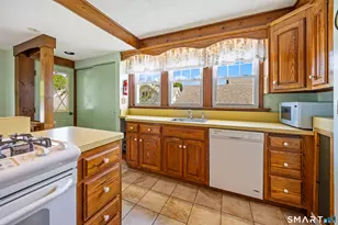 80 Pearl St, Meriden, CT 06450 - Photo 11