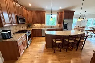 46 Hoseye Coach Rd, Newtown, CT 06470 - Photo 3
