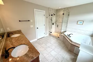 46 Hoseye Coach Rd, Newtown, CT 06470 - Photo 23