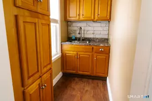 13 Warner St, Hartford, CT 06114 - Photo 9