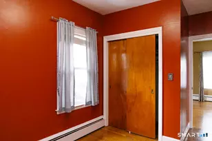 13 Warner St, Hartford, CT 06114 - Photo 5