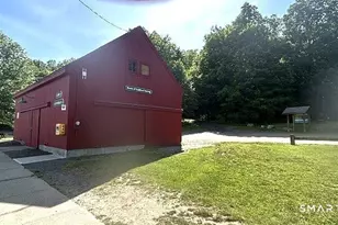 48 Quidnet Ct, Guilford, CT 06437 - Photo 17