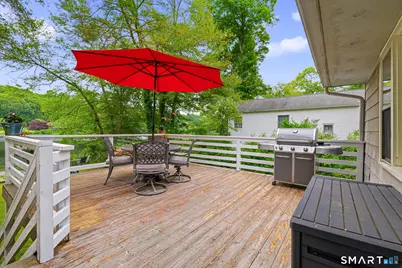 32 Cubles Drive, East Lyme, CT 06357 - Photo 17