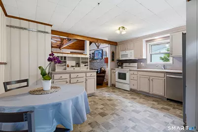 32 Cubles Drive, East Lyme, CT 06357 - Photo 7
