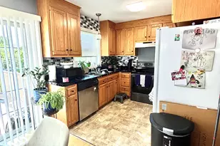 151-153 Golden St, Norwich, CT 06360 - Photo 15