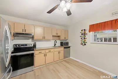 125 Lawn Avenue #B6, Stamford, CT 06902 - Photo 7