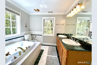 12 Carriage Hill Road, Woodbridge, CT 06525 - Photo 17