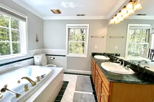 12 Carriage Hill Rd, Woodbridge, CT 06525 - Photo 17