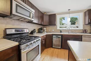 65 W Park Ave, New Haven, CT 06511 - Photo 11