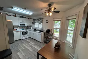 75 Redwood Dr, East Haven, CT 06513 - Photo 9