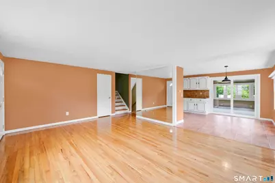 121 Dogwood Lane, South Windsor, CT 06074 - Photo 5