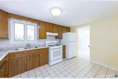 26 Macarthur Road, North Haven, CT 06473 - Photo 9