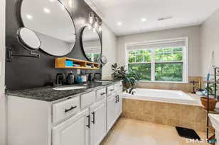 9 Bristol Terrace, Danbury, CT 06810 - Photo 17