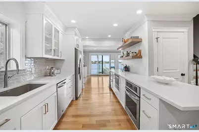 30 Shorefront Park, Norwalk, CT 06854 - Photo 5