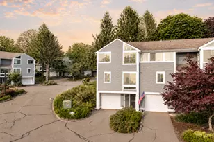 37 Old Mill Ct, Simsbury, CT 06070 - Photo 3